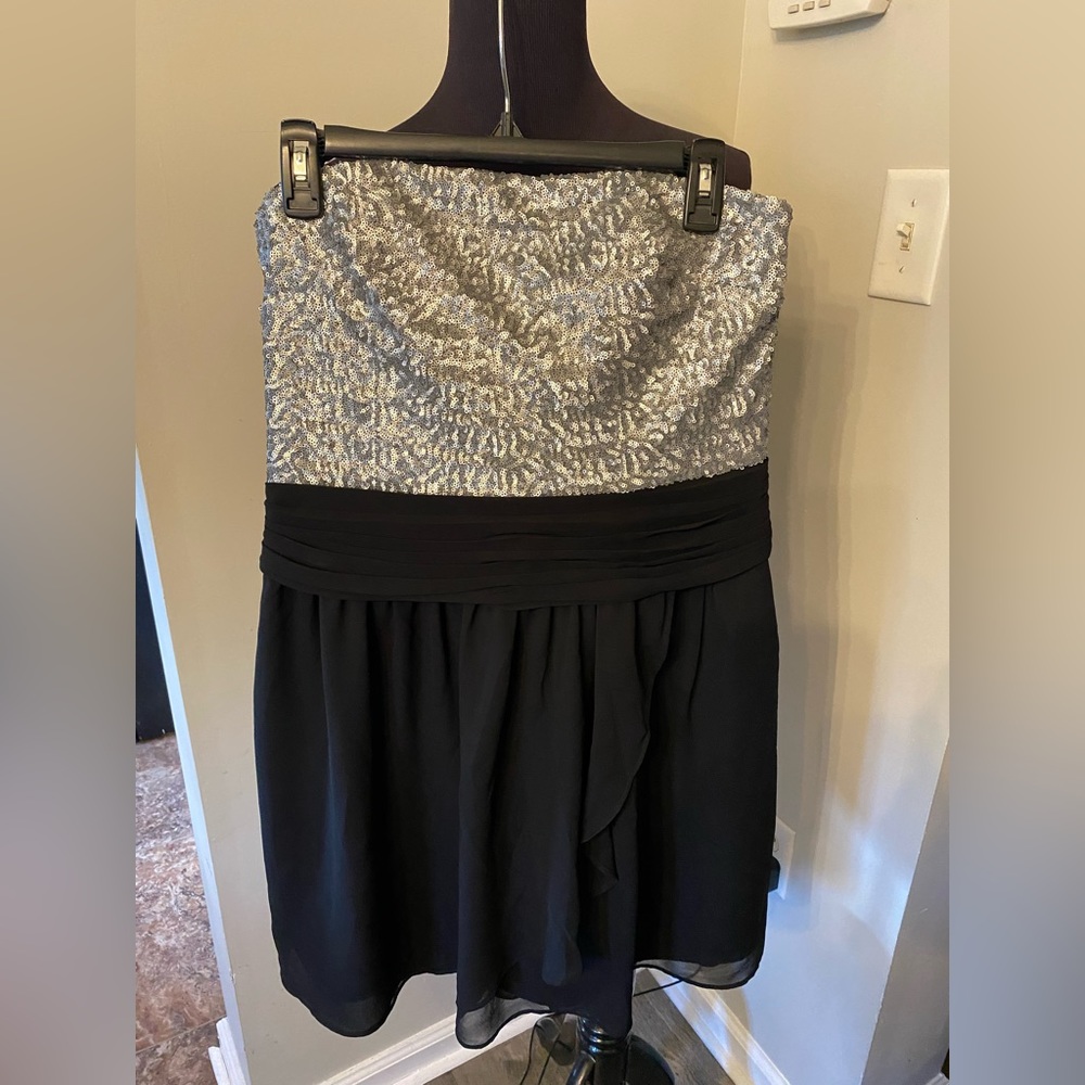 NWT Express strapless dressy cocktail dress size 10